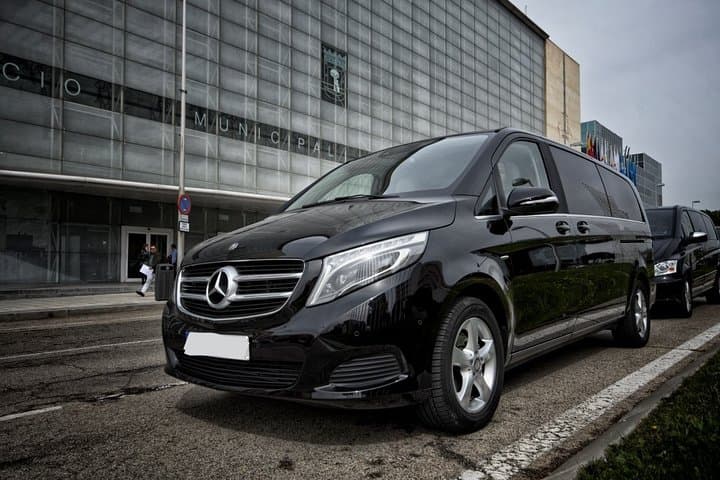 Departure Private Transfer Tenerife to Tenerife South Airport TFS by Luxury Van