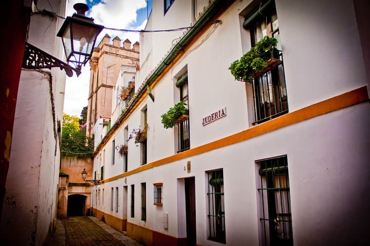 old jewsih quarter - santa cruz