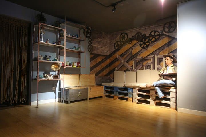 Xcape Room Bcn: Corpse Gallery Escape Room Barcelona