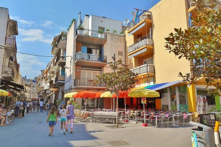 Private 5-hour Tour of Sitges from Barcelona with official tour guide