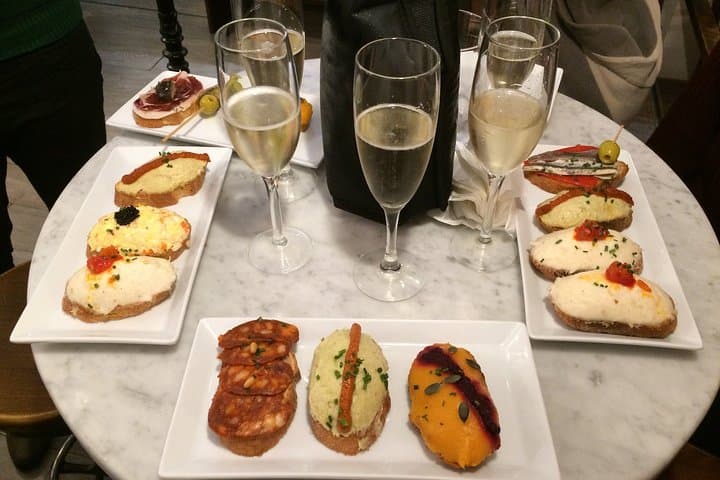 Barcelona Flamenco Show & Tapas | Semi Private Experience