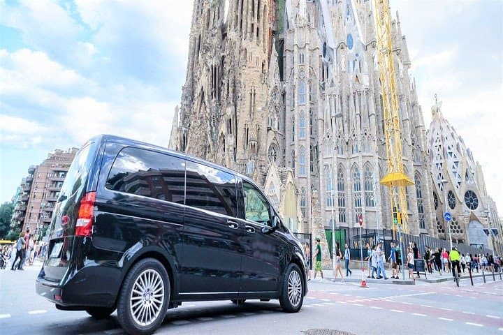 Private Tour to Barcelona + Sitges