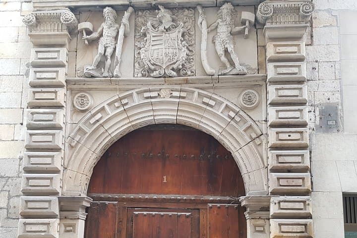 Arana Palace. Seven Streets. Old Town. Bilbao.