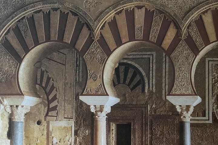 Guided tour of Medina Azahara in private