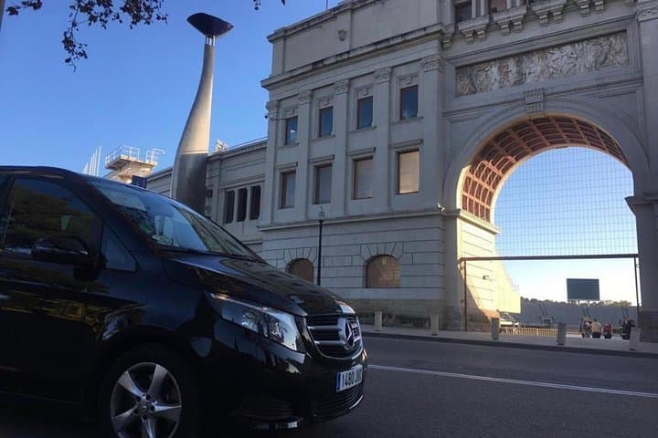 Private Transfer from Barcelona to the Airport (or vice versa)
