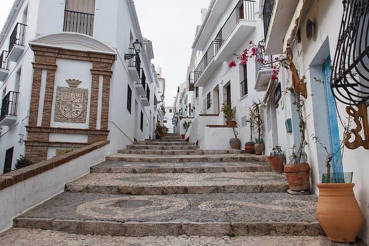 Private Nerja and Frigiliana 8 hours Tour from Malaga pick up