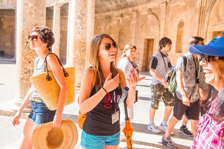 Alhambra: Complete Guided Tour with Nasrid Palaces Tickets