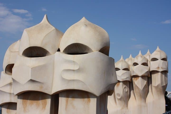 Private complete Gaudi experience in Barcelona (2 days) with hotel pick up