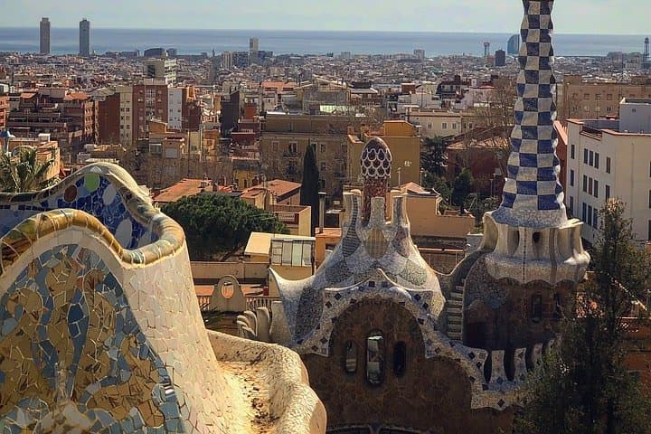 Private complete Gaudi experience in Barcelona (2 days) with hotel pick up