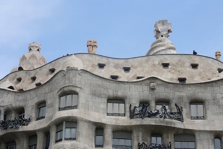 Private complete Gaudi experience in Barcelona (2 days) with hotel pick up