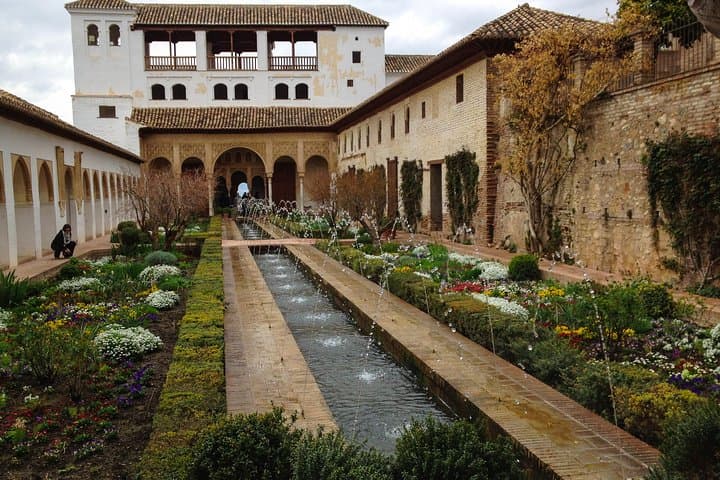 Private Shore Excursion to The Alhambra and Granada from Motril Cruise Port