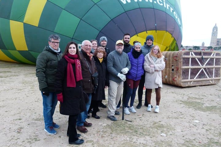Hot Air Balloon Ride in Segovia with Toast, Picnic and Video