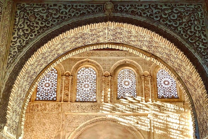Alhambra Private Tour with Pick Up Service and Tickets