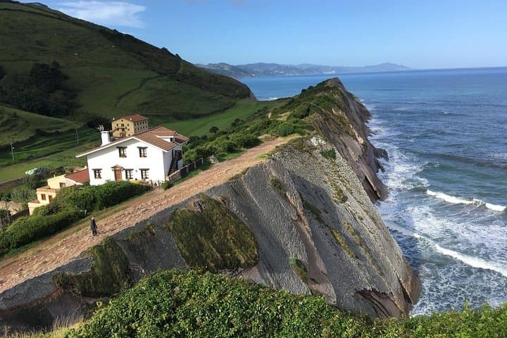 Private Cliffs, Grilled Fish & Txakoli Wine Experience