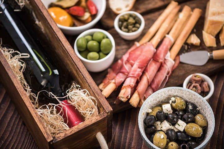 Flamenco and Tapas Experience in Seville