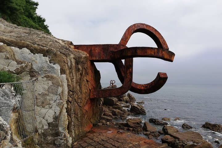 Private San Sebastian Highlights & Pintxos Tour