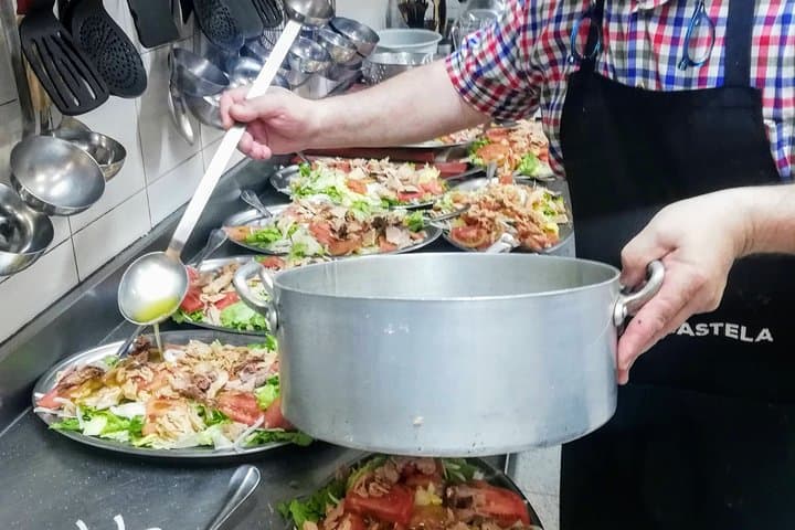 Private Hondarribia Tour & Gastronomic Society Meal