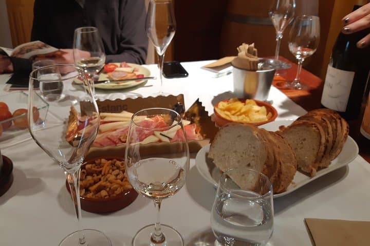 Wine & Cava Penedes Tour: Wineries, Wine Tasting and Tapas