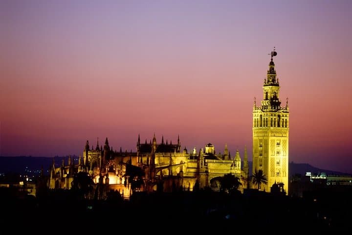 Flamenco and Tapas Experience in Seville