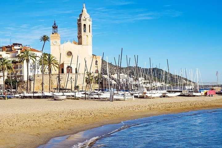 Private Transfer from Barcelona Airport to Sitges