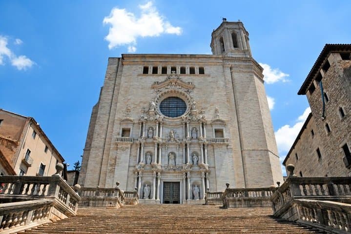 Private Transfer from Barcelona to Girona City (or vice versa)