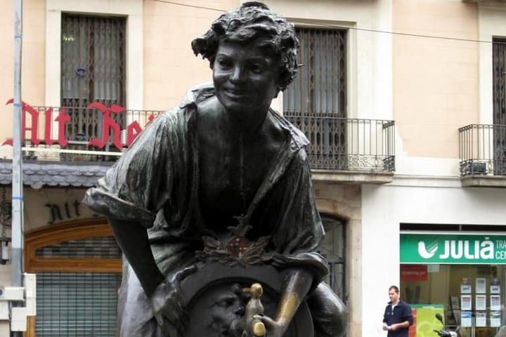 Hidden Gems of Barcelona: Private Tour with a Local Guide