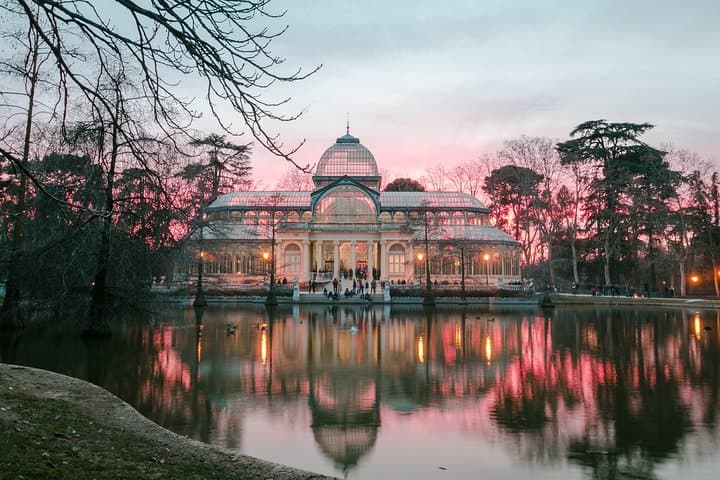 Private 7 days private tours and transportation in Madrid and Barcelona