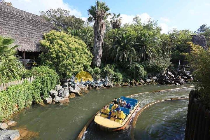 Private Transfer from Port Aventura to Barcelona Airport