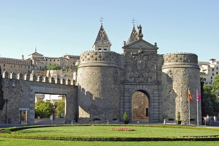 Toledo Private Half Day Tour Cathedral Santo Tome and Synagoge
