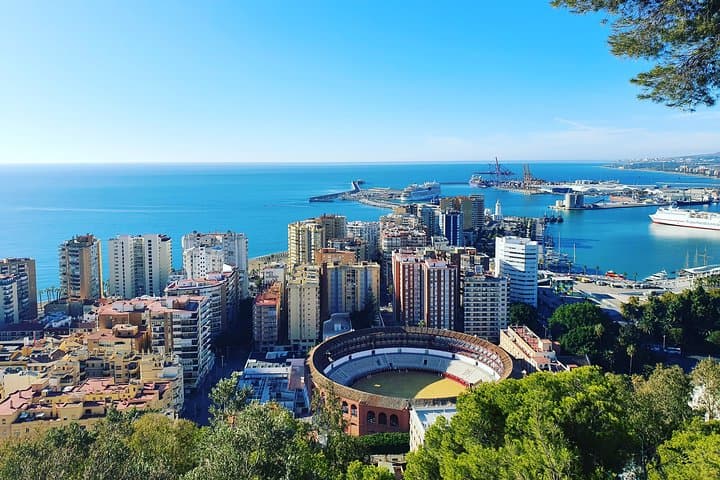 Gibralfaro Castle Guided Tour – Best Panoramic Views of Málaga