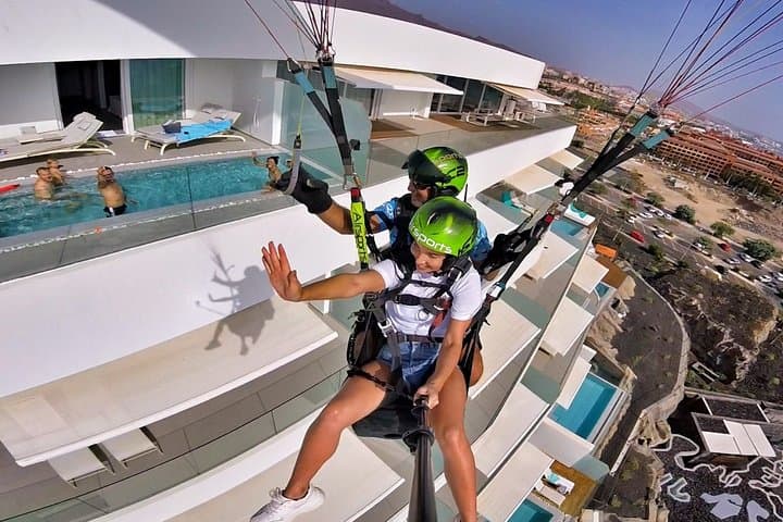 SILVER 1000m paragliding tandem flight above South Tenerife