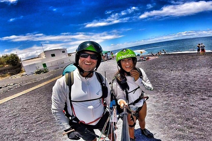 SILVER 1000m paragliding tandem flight above South Tenerife