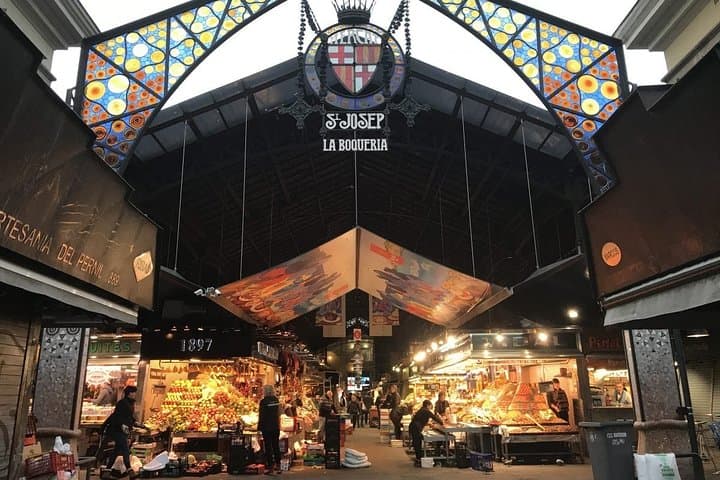 Discover Barcelona: Top Sights & Hidden Gems with a Local