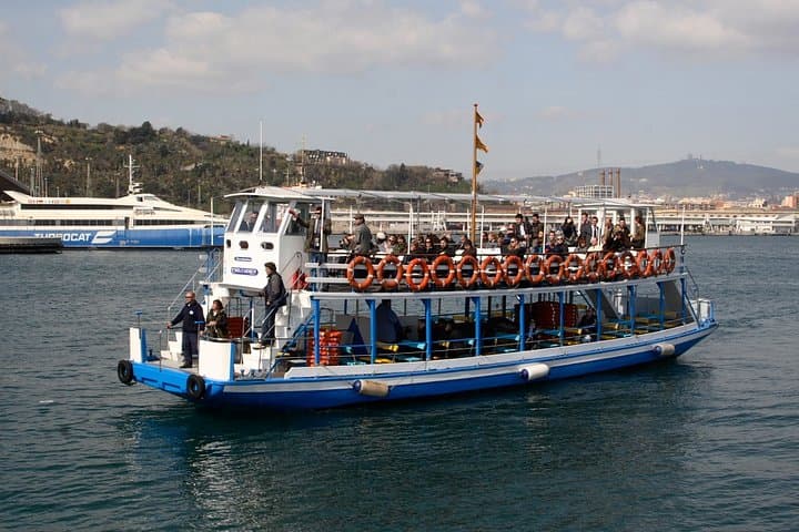 Las Golondrinas Barcelona 40-min Boat Tour