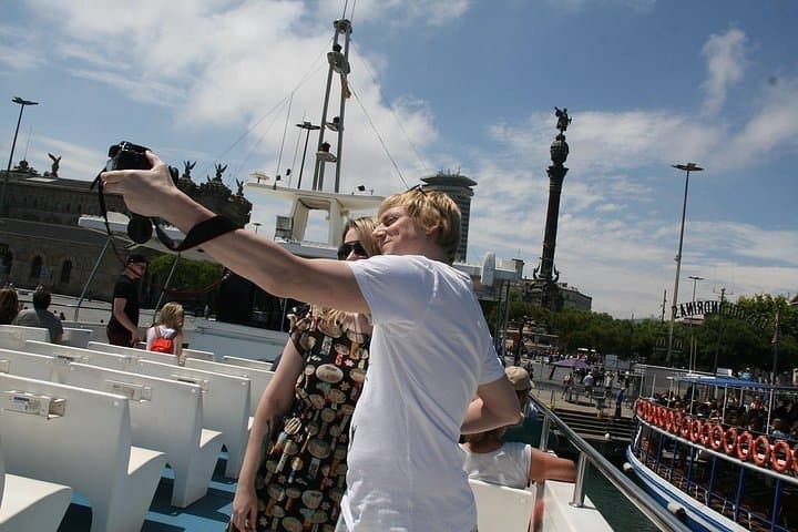 Las Golondrinas Barcelona 40-min Boat Tour