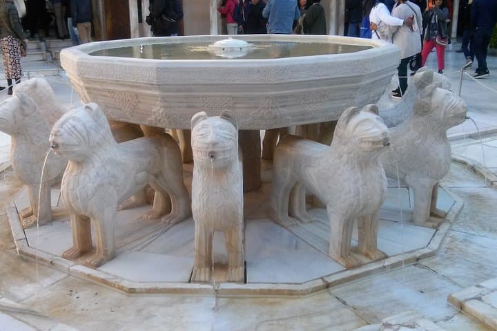 Alhambra and Granada City Center sightseeing tour!