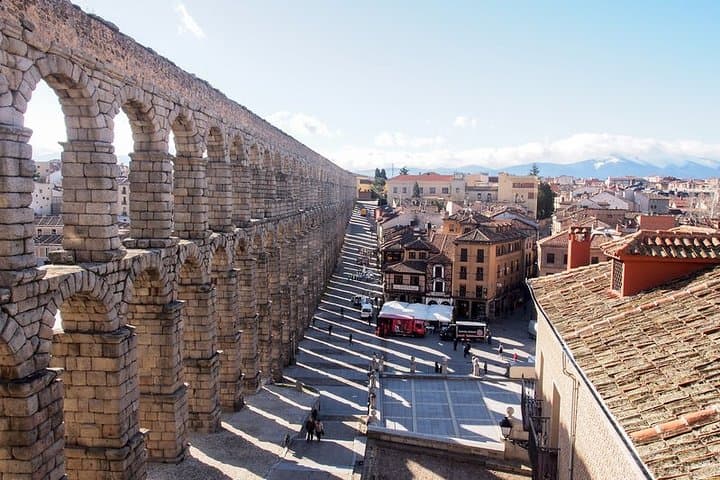 Toledo and Segovia Private Tour with Hotel Pick up from Madrid