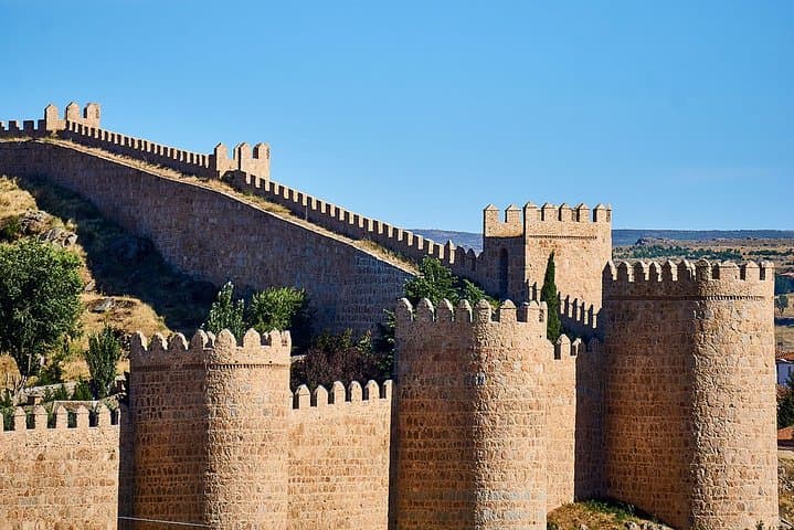 Private 3-hour Walking Tour of Avila with official tour guide