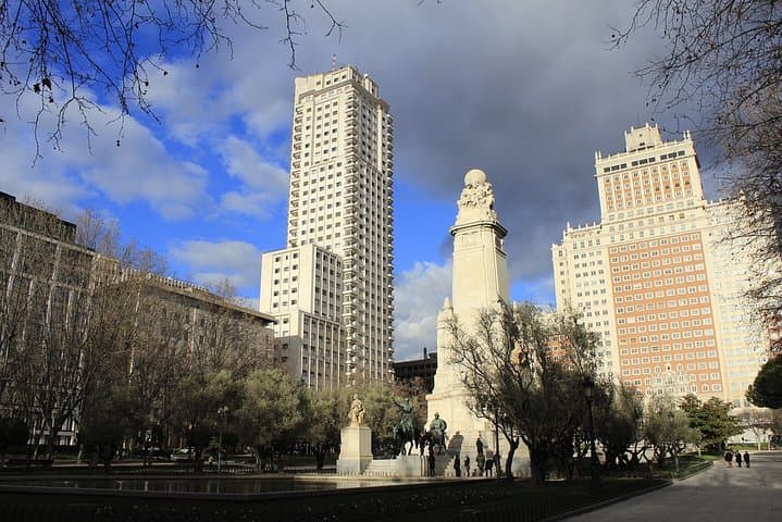 Private 4-hour City Tour of Madrid with Hotel pick-up