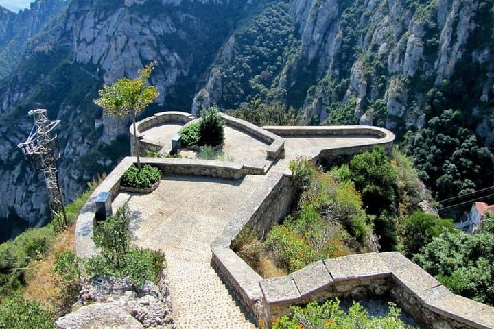 Montserrat Monastery Private Tour with Cable Car or Cogwheel