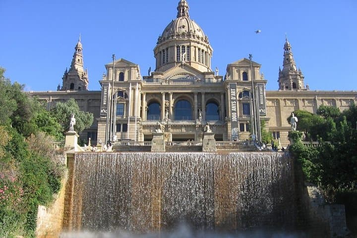 Private City Tour of Barcelona with Sagrada Familia Ticket