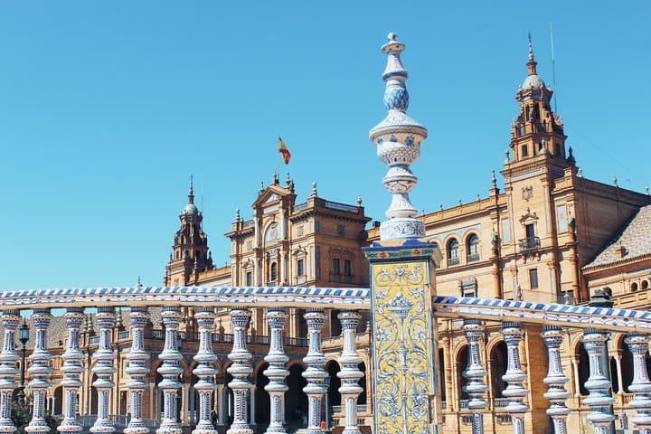Andalusia from Seville in 5 days with Private Tours and Transfers