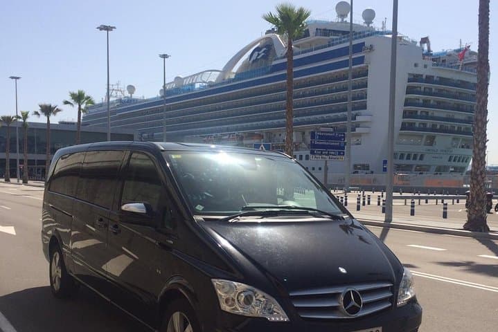 Private Transfer from Barcelona to the Port (or vice versa)