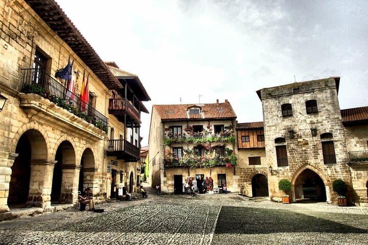 Historic Santillana del Mar Hidden Treasure Private Tour