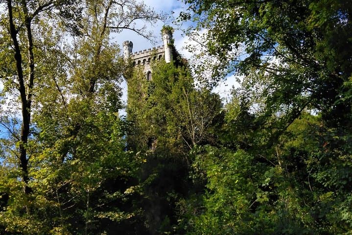 Hiking, eating and relaxing in an 18th century Spa near Oviedo