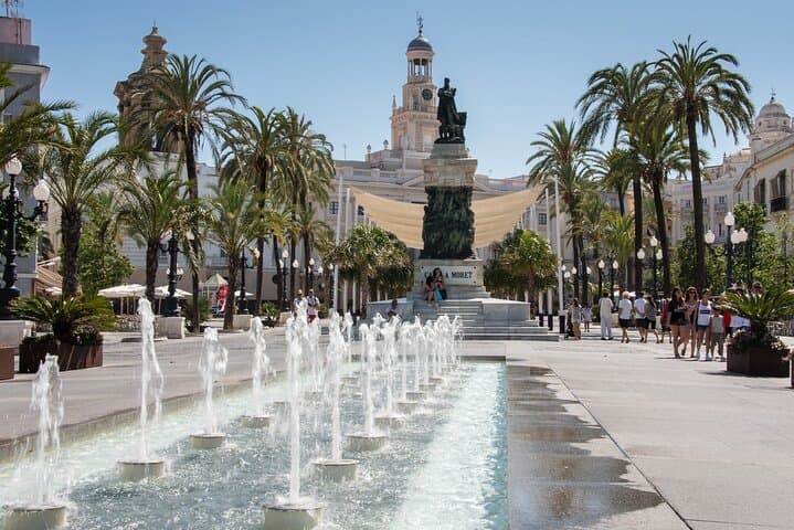 Discover the fascinating history of Cadiz Old Town on a Private Walking Tour