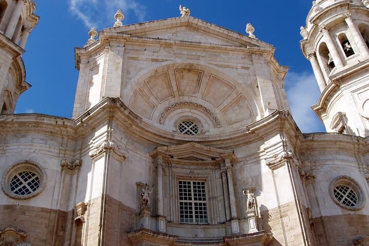 Discover the fascinating history of Cadiz Old Town on a Private Walking Tour