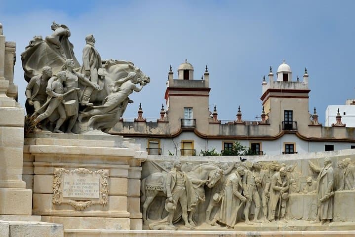 Discover the fascinating history of Cadiz Old Town on a Private Walking Tour