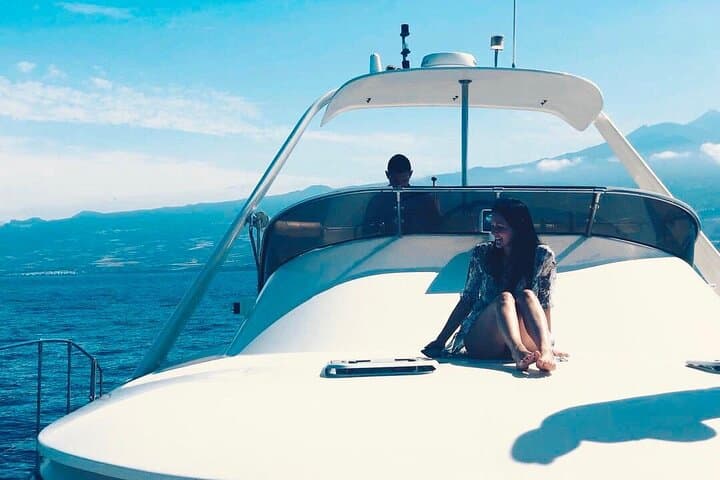 CATAMARAN OCEAN CRUISE TOUR, Food & Drinks included!