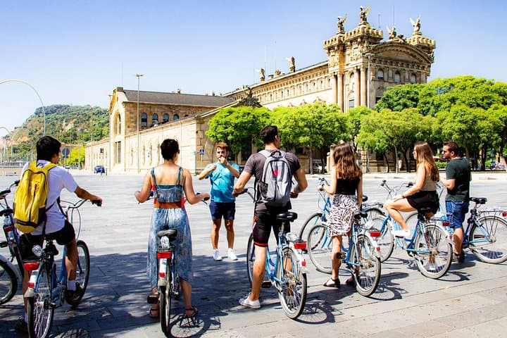 Visit Barcelona by bike with Born Bike Tours Barcelona, discover Barcelona with friends through our Cycle Tour!
